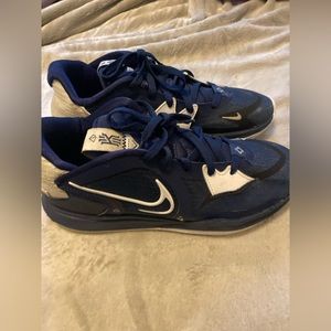 Nike Kyrie Low 5 Basketball Shoes